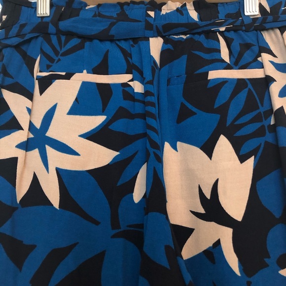 NWT LOFT bold print wide leg pants - Picture 3 of 6